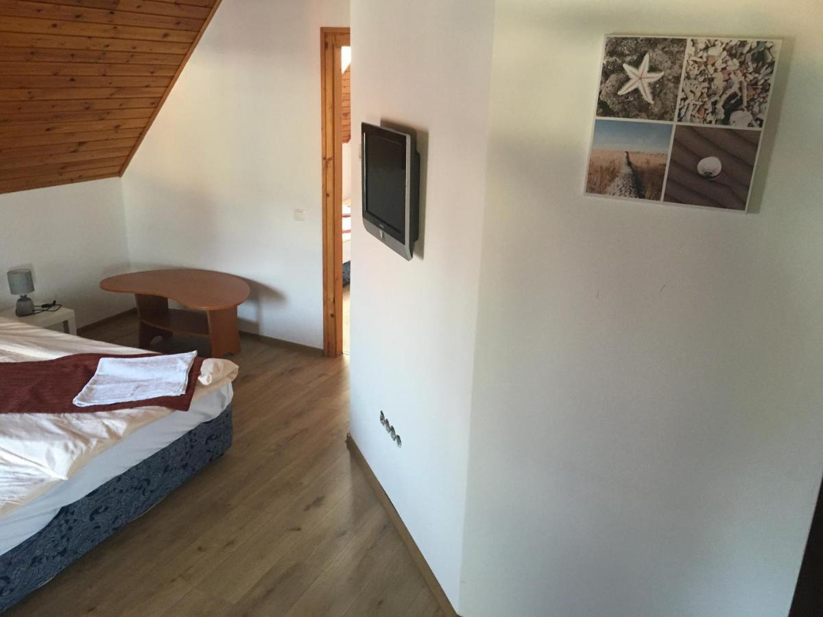 Fenyves Hotel Балатонфенивес Екстериор снимка